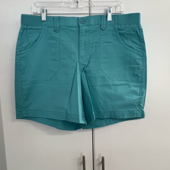 Gloria Vanderbilt Teal Women's Shorts Sz 14 - Picture 1 of 6